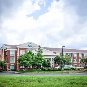 Hotel Express & Memphis/germantown By Ihg